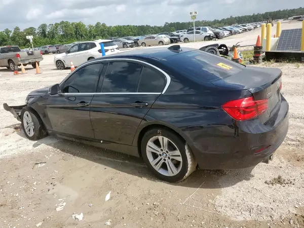 WBA8D9G38HNU62572 2017 BMW 3ER - Image 2