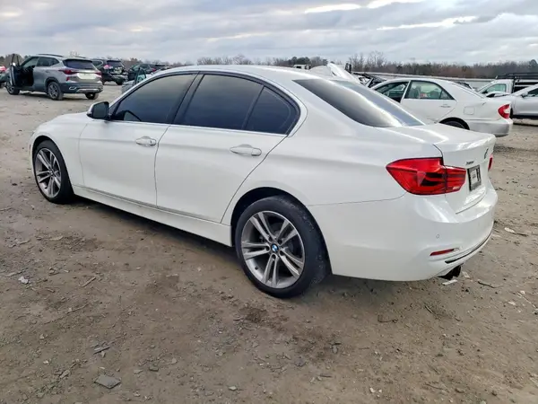 WBA8D9G38HNU64080 2017 BMW 3ER - Image 2