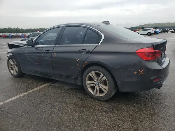 WBA8D9G38HNU65066 2017 BMW 3ER - Image 2