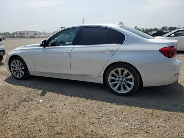 WBA8D9G38HNU65830 2017 BMW 3ER - Image 2