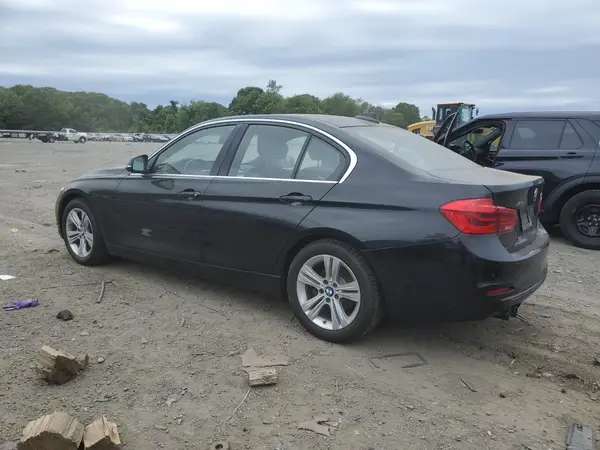 WBA8D9G38HNU65911 2017 BMW 3ER - Image 2