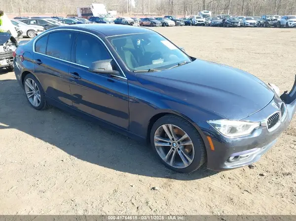 WBA8D9G39HNU61835 2017 BMW 3ER - Image 1