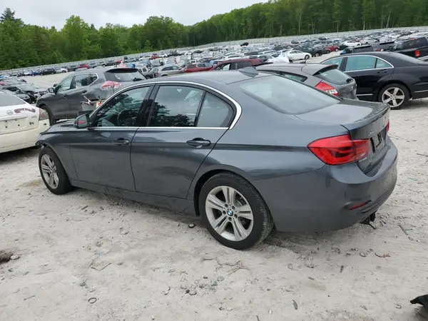 WBA8D9G39HNU63178 2017 BMW 3ER - Image 2