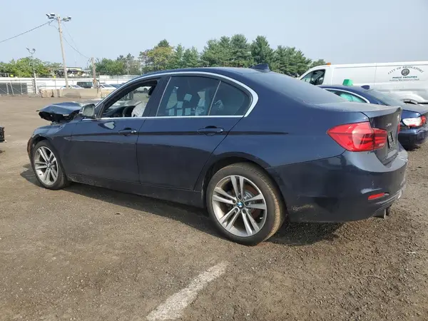 WBA8D9G39HNU63374 2017 BMW 3ER - Image 2