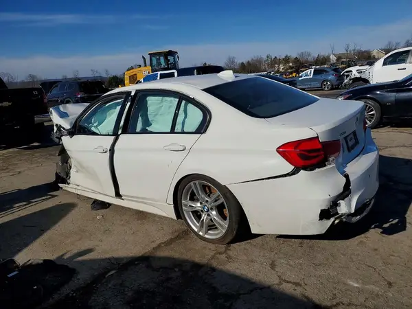 WBA8D9G39HNU64234 2017 BMW 3ER - Image 2