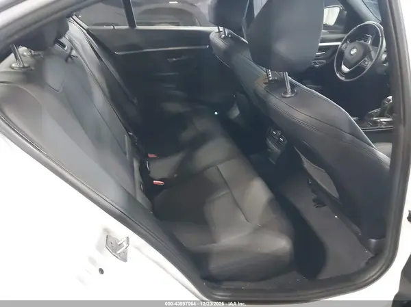 WBA8D9G39HNU65187 2017 BMW 3ER - Image 8