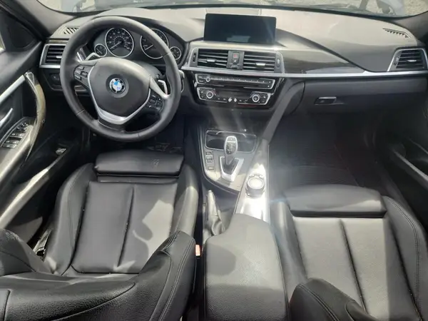 WBA8D9G3XHNU61925 2017 BMW 3ER - Image 8