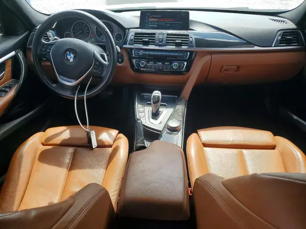 WBA8D9G3XHNU66025 2017 BMW 3ER - Image 8