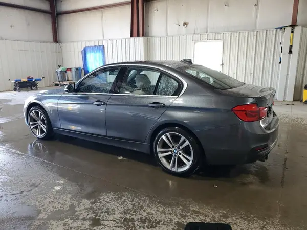 WBA8D9G50HNU61000 2017 BMW 3ER - Image 2