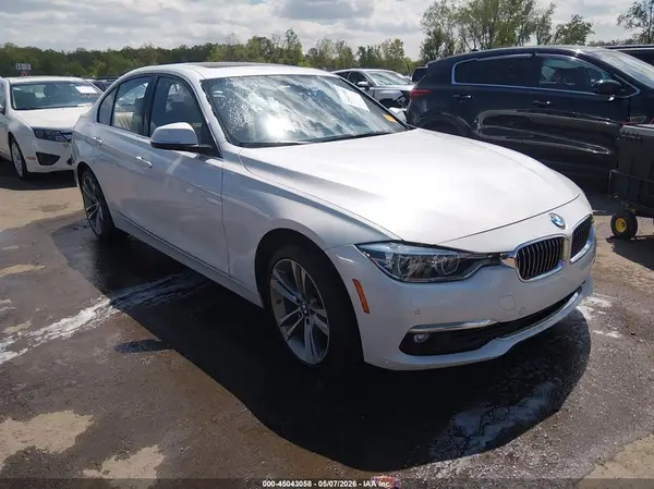 WBA8D9G50HNU61174 2017 BMW 3ER - Image 1