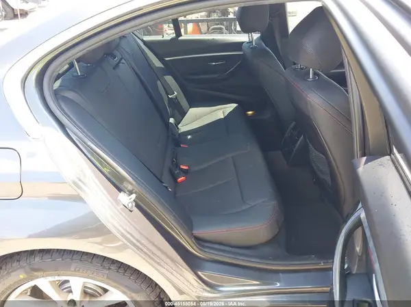 WBA8D9G50JNU71015 2018 BMW 3ER - Image 8