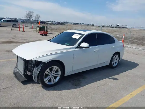WBA8D9G50JNU71550 2018 BMW 3ER - Image 2