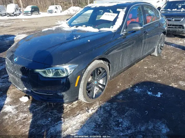 WBA8D9G50JNU72729 2018 BMW 3ER - Image 2