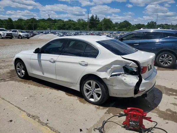 WBA8D9G50JNU72827 2018 BMW 3ER - Image 2