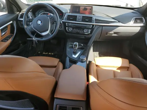 WBA8D9G51JNU67006 2018 BMW 3ER - Image 8