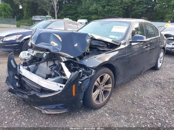 WBA8D9G51JNU67426 2018 BMW 3ER - Image 2