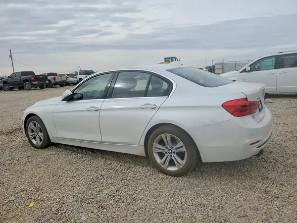 WBA8D9G51JNU69760 2018 BMW 3ER - Image 2