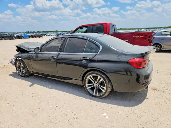 WBA8D9G51JNU71802 2018 BMW 3ER - Image 2