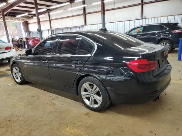 WBA8D9G51JNU71959 2018 BMW 3ER - Image 2