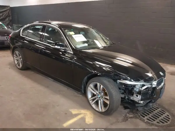 WBA8D9G51JNU72738 2018 BMW 3ER - Image 1