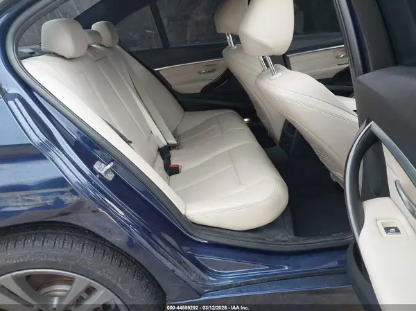 WBA8D9G52HNU58468 2017 BMW 3ER - Image 8