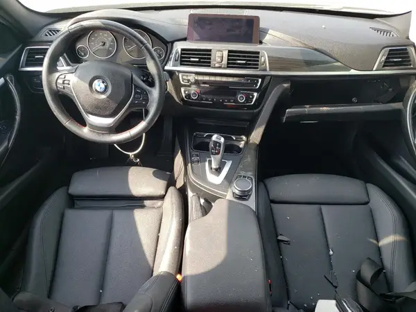 WBA8D9G52JNU69329 2018 BMW 3ER - Image 8