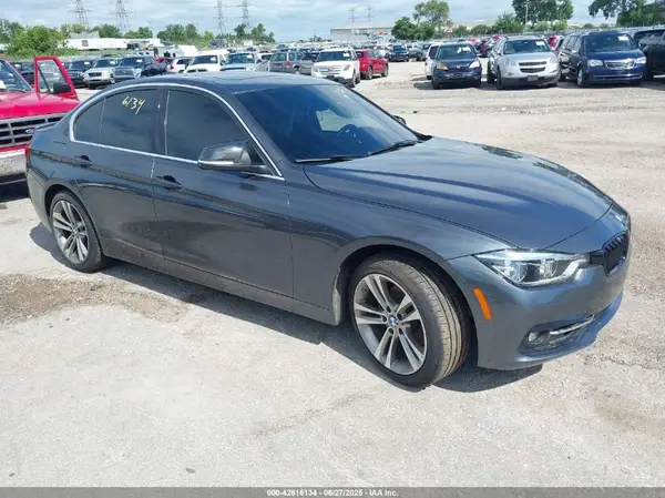 WBA8D9G52JNU73073 2018 BMW 3ER - Image 1