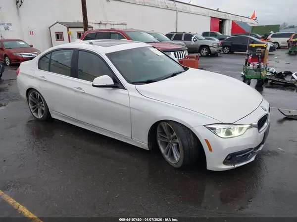 WBA8D9G53HNU59614 2017 BMW 3ER - Image 1