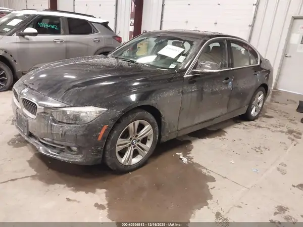 WBA8D9G53HNU59922 2017 BMW 3ER - Image 2