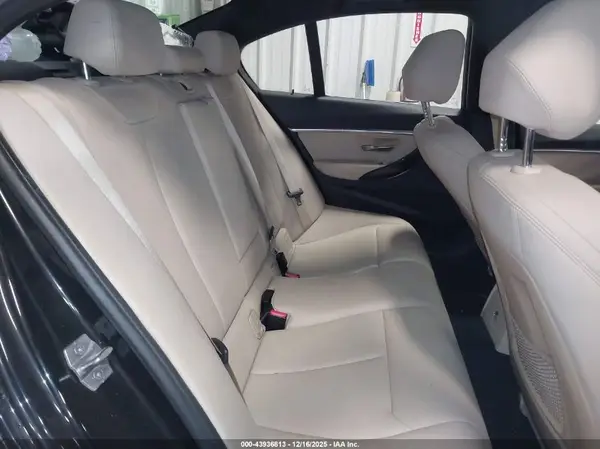 WBA8D9G53HNU59922 2017 BMW 3ER - Image 8