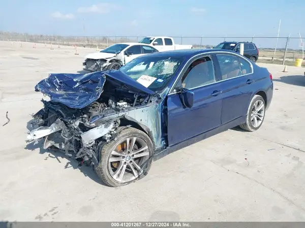 WBA8D9G53JNU66956 2018 BMW 3ER - Image 2
