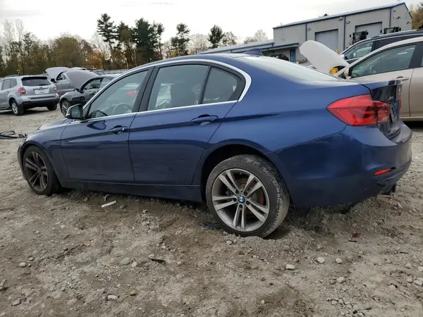 WBA8D9G53JNU67878 2018 BMW 3ER - Image 2