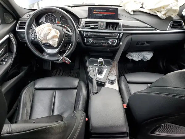 WBA8D9G53JNU67878 2018 BMW 3ER - Image 8