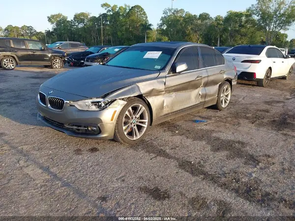 WBA8D9G53JNU67962 2018 BMW 3ER - Image 2