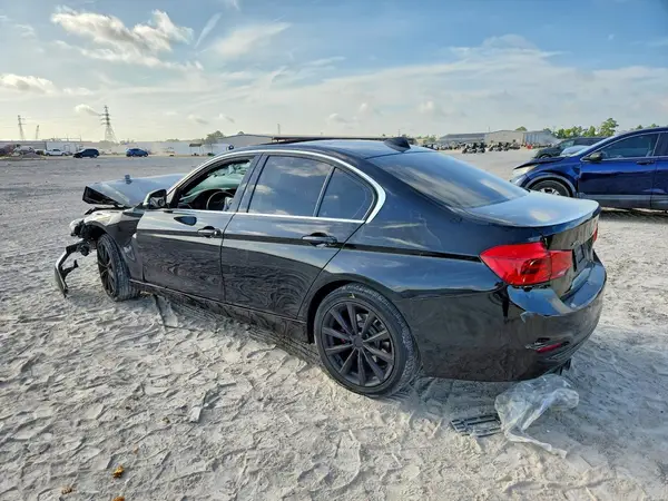 WBA8D9G53JNU69436 2018 BMW 3ER - Image 2