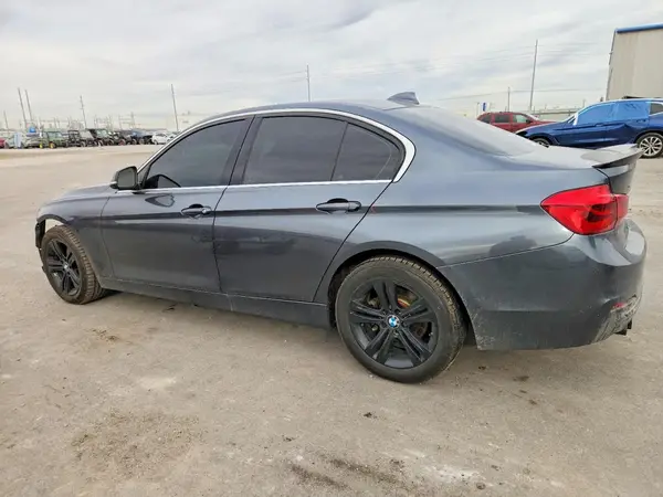 WBA8D9G54JNU67081 2018 BMW 3ER - Image 2