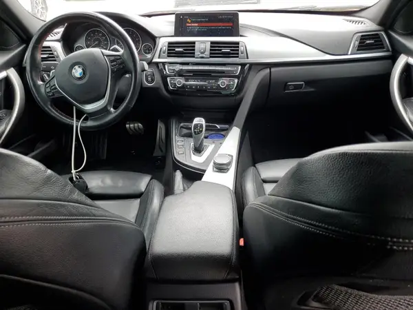 WBA8D9G54JNU67503 2018 BMW 3ER - Image 8