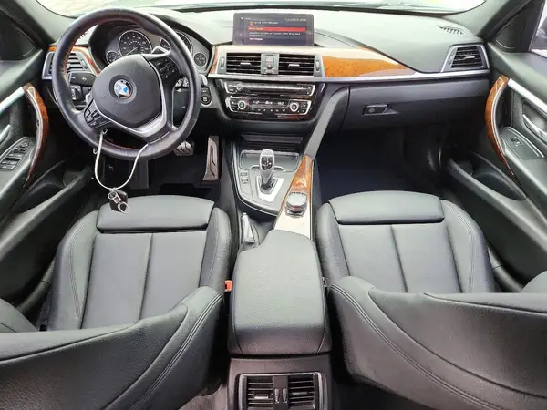 WBA8D9G54JNU67842 2018 BMW 3ER - Image 8
