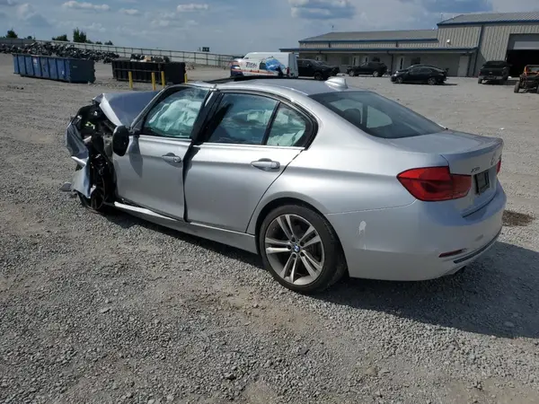 WBA8D9G54JNU68991 2018 BMW 3ER - Image 2