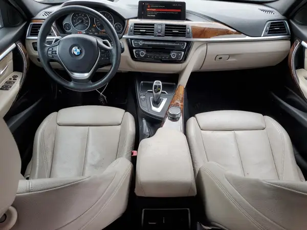 WBA8D9G54JNU70093 2018 BMW 3ER - Image 8