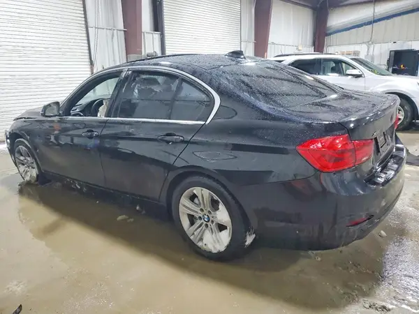 WBA8D9G54JNU70479 2018 BMW 3ER - Image 2