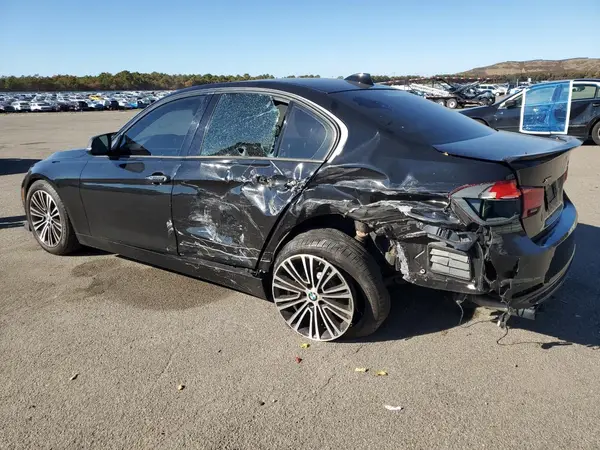 WBA8D9G54JNU72068 2018 BMW 3ER - Image 2