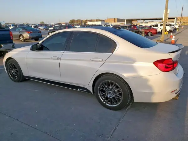 WBA8D9G55HNU58786 2017 BMW 3ER - Image 2