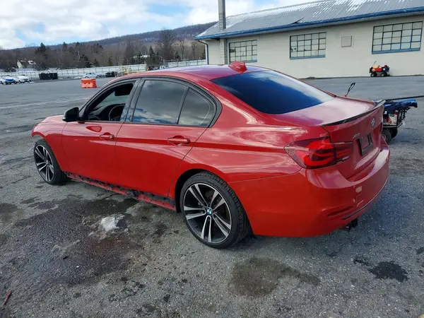 WBA8D9G55JNU68028 2018 BMW 3ER - Image 2