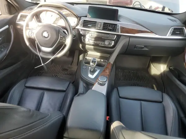 WBA8D9G55JNU68515 2018 BMW 3ER - Image 8