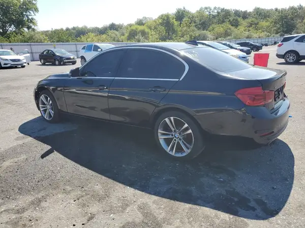 WBA8D9G55JNU70412 2018 BMW 3ER - Image 2