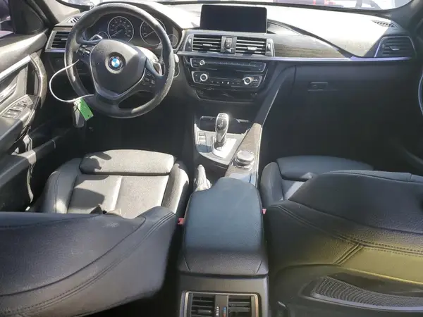 WBA8D9G55JNU70412 2018 BMW 3ER - Image 8
