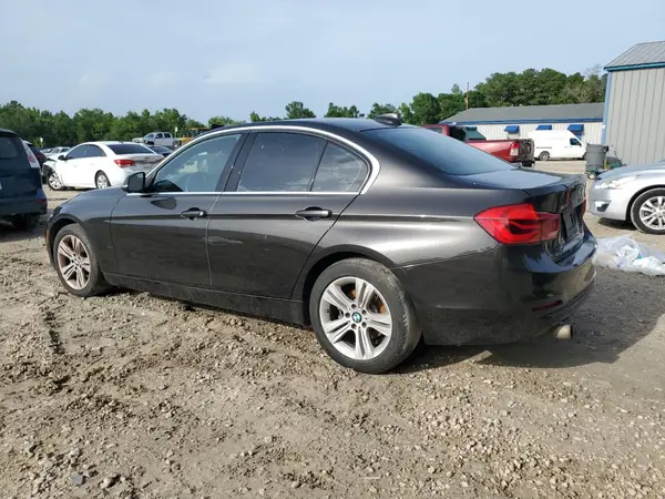 WBA8D9G55JNU71401 2018 BMW 3ER - Image 2
