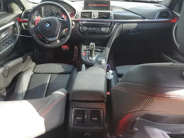 WBA8D9G55JNU72693 2018 BMW 3ER - Image 8
