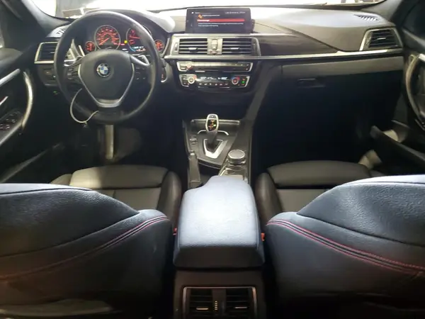 WBA8D9G55JNU72760 2018 BMW 3ER - Image 8